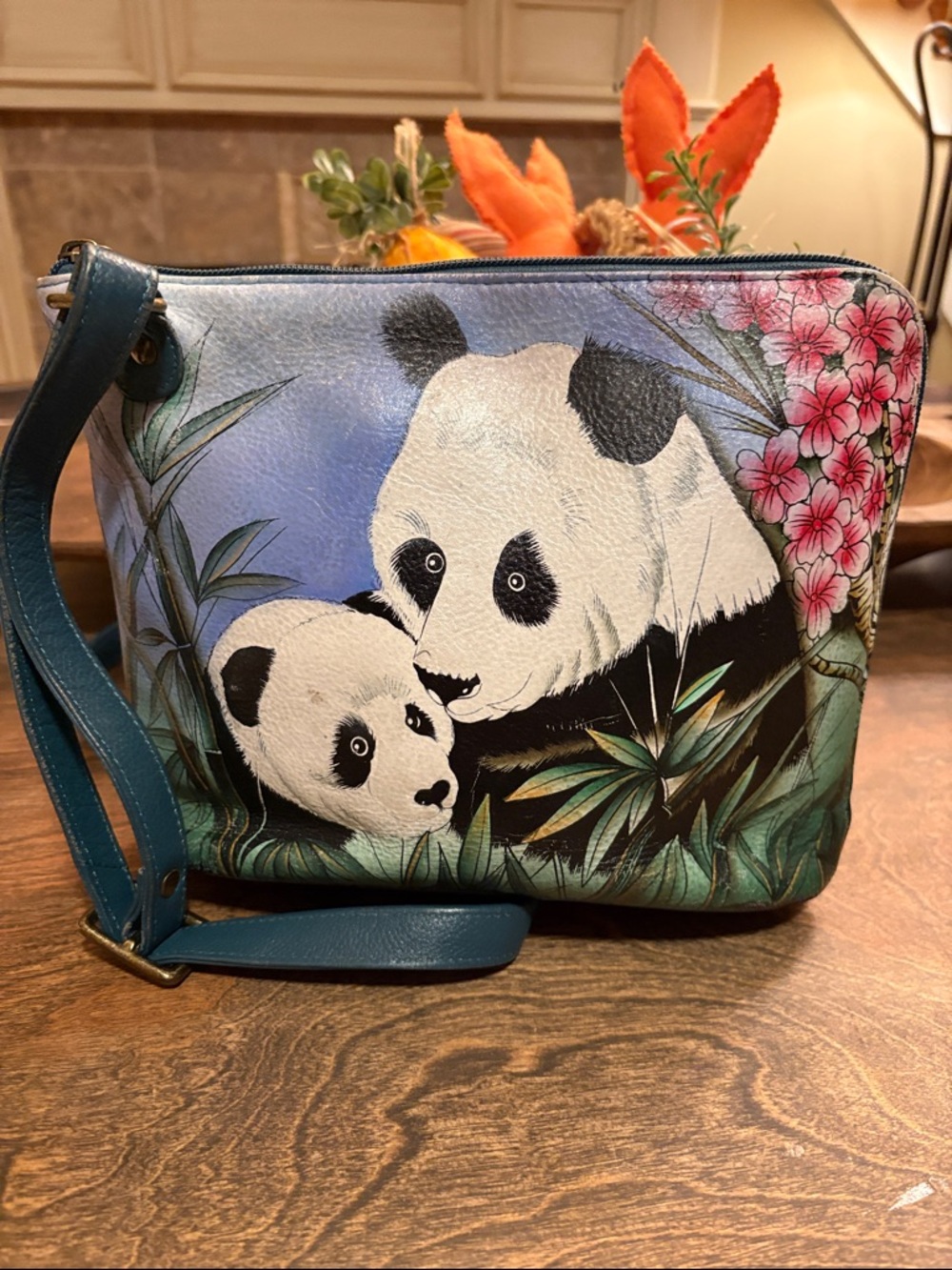 Preloved - Anuschka, Hand-painted Panda Crossbody Bag - Picture 5 of 15